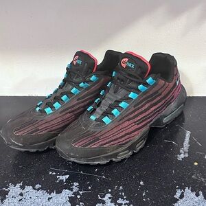 Nike Air Max 95 JCRD 'Hyper Punch' Sneakers Size 11
